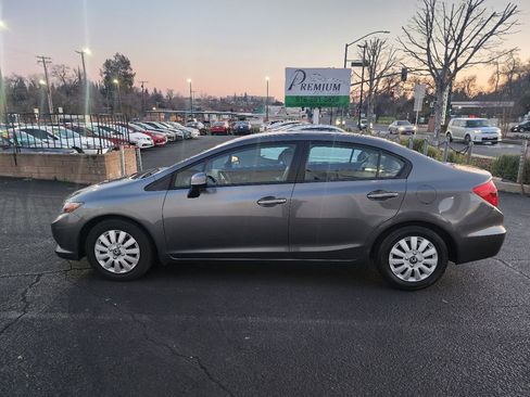 Used 2012 Honda Civic LX image 2