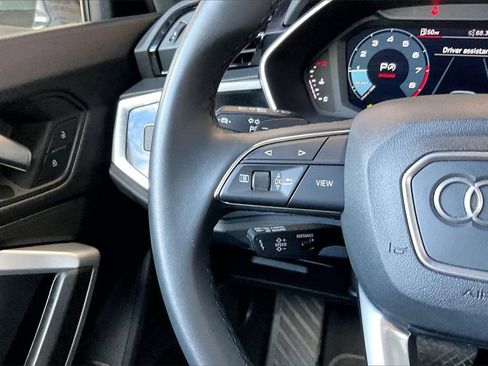 Used 2025 Audi Q3 2.0T Premium image 8