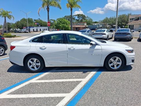 Used 2024 Chevrolet Malibu LT FWD image 4
