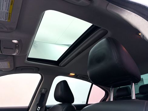 Used 2018 INFINITI Q50 Luxe image 2