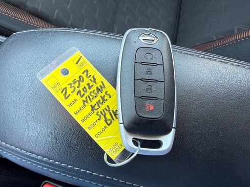 Used 2024 Nissan Kicks SR FWD image 41