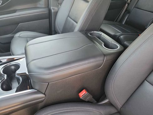 Used 2025 Chevrolet Tahoe LT image 12