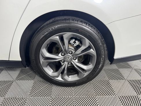 Used 2024 Honda Accord EX image 34