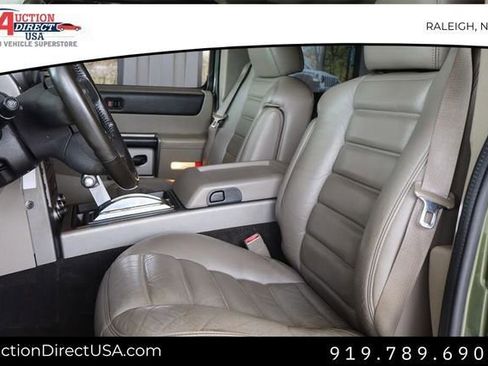 Used 2003 HUMMER H2 w/ Preferred Equipment Group image 9