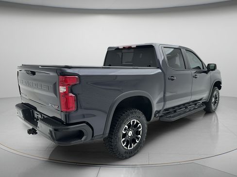 Used 2024 Chevrolet Silverado 1500 ZR2 w/ Technology Package AWD/4WD image 5