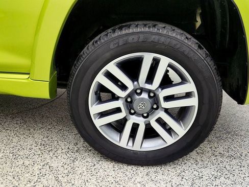 Used 2023 Toyota 4Runner TRD Sport w/ Technology Package image 9