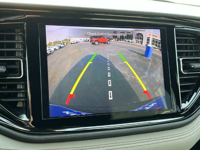 Used 2022 Dodge Durango R/T AWD/4WD image 36