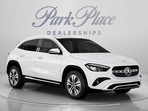 Used 2025 Mercedes-Benz GLA 250 4MATIC image 30