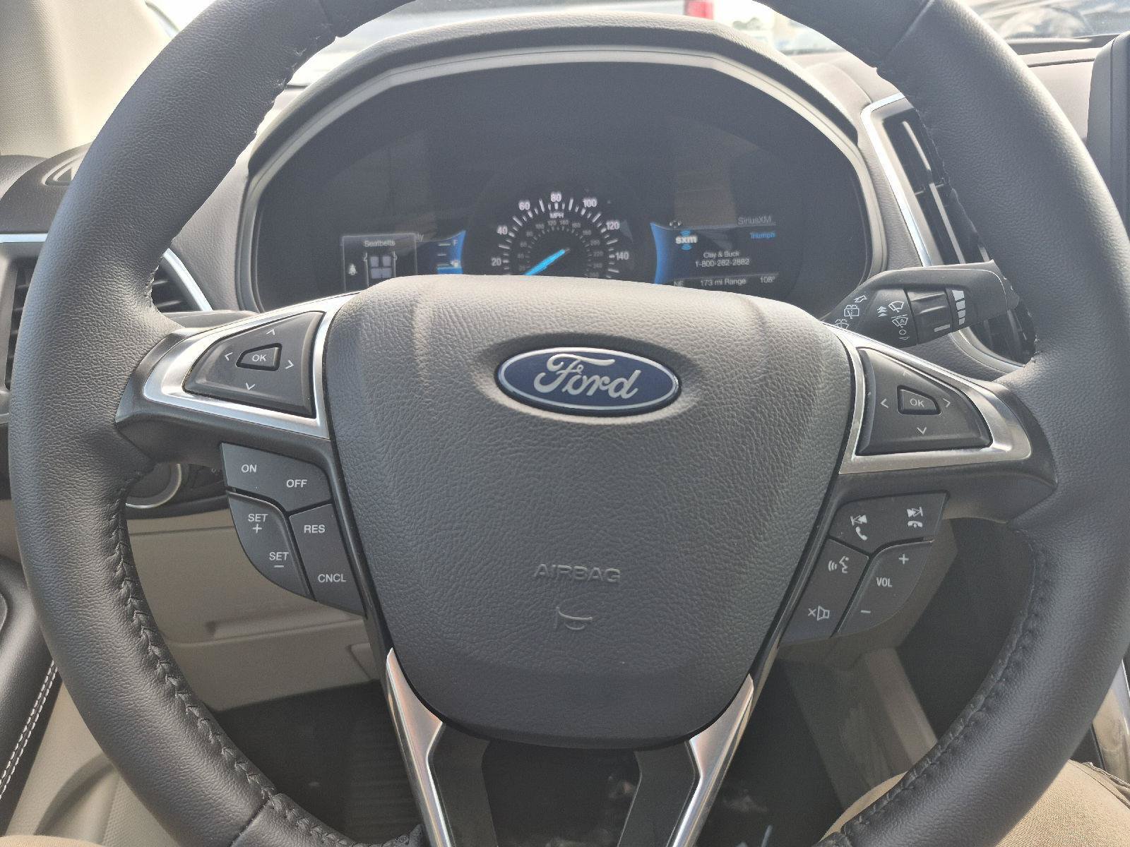 Used 2024 Ford Edge Titanium AWD/4WD image 9