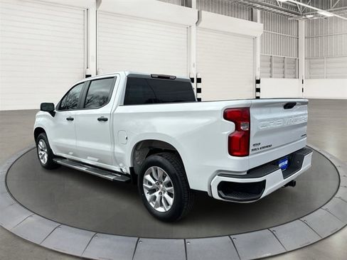 Used 2019 Chevrolet Silverado 1500 Custom w/ Infotainment Package image 2