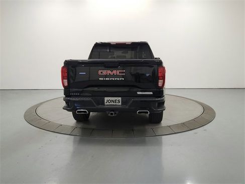 Used 2023 GMC Sierra 1500 Elevation image 6