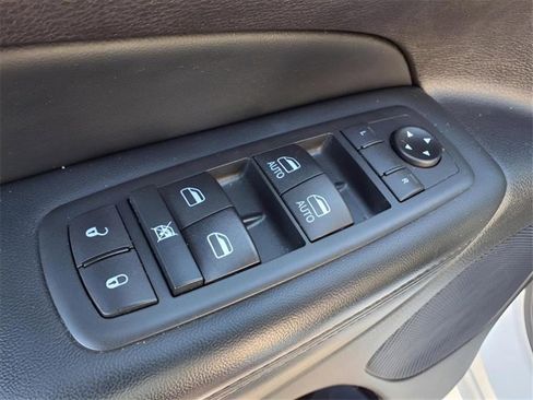 Used 2020 Jeep Grand Cherokee Limited X image 18