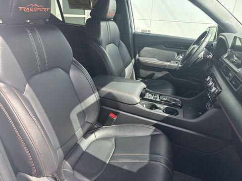 Used 2023 Honda Pilot TrailSport image 33