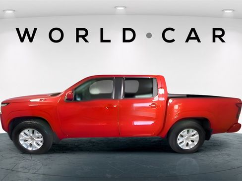 Used 2024 Nissan Frontier SV w/ SV Convenience Package image 4