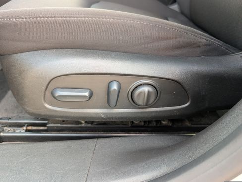 Used 2024 Chevrolet Malibu LT FWD image 15