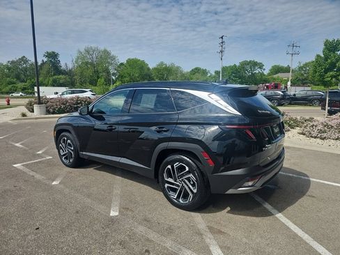 Certified 2025 Hyundai Tucson Limited FWD image 3