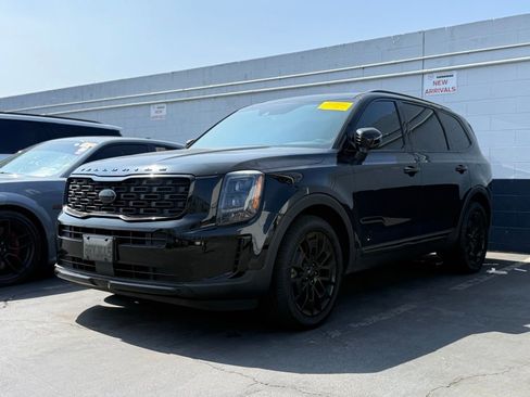 Used 2021 Kia Telluride EX w/ EX Premium Package image 3