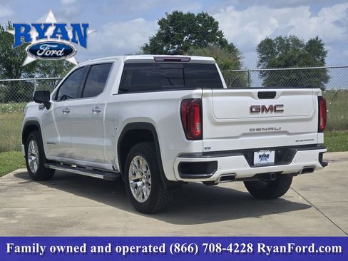 Used 2022 GMC Sierra 1500 Denali w/ Driver Alert Package II image 3