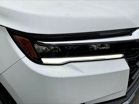 New 2026 Honda Pilot Touring image 8