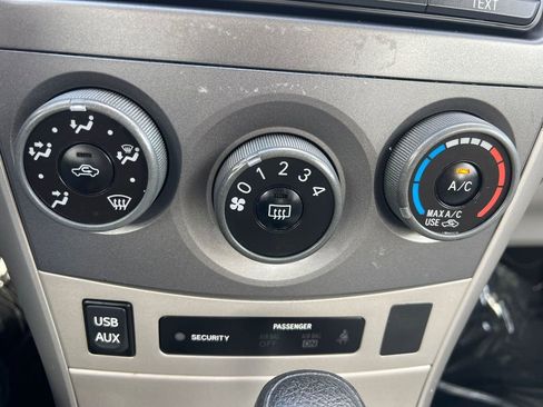 Used 2012 Toyota Corolla LE FWD image 16