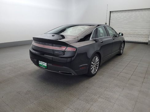 Used 2020 Lincoln MKZ image 9