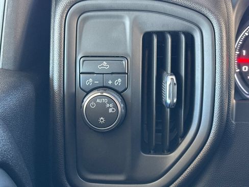 Used 2022 Chevrolet Silverado 2500 Custom w/ Custom Convenience Package RWD image 35