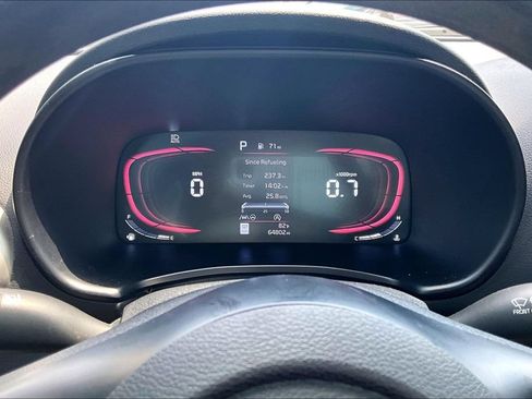 Used 2025 Kia Soul LX FWD image 19
