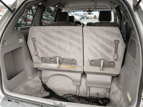 Used 2007 Toyota Sienna LE image 10