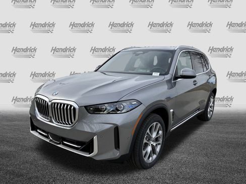 Used 2026 BMW X5 sDrive40i image 5