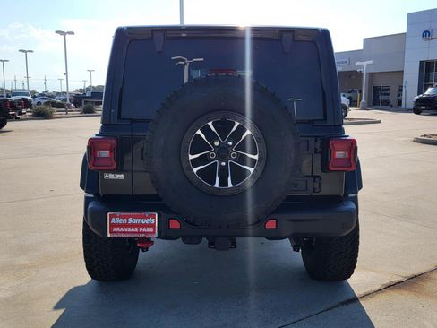 New 2025 Jeep Wrangler Unlimited Rubicon image 4