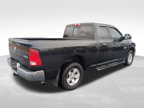 Used 2017 RAM 1500 Classic SLT AWD/4WD image 6