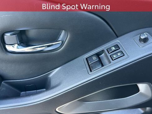 Used 2023 Nissan Frontier SV w/ SV Convenience Package image 14