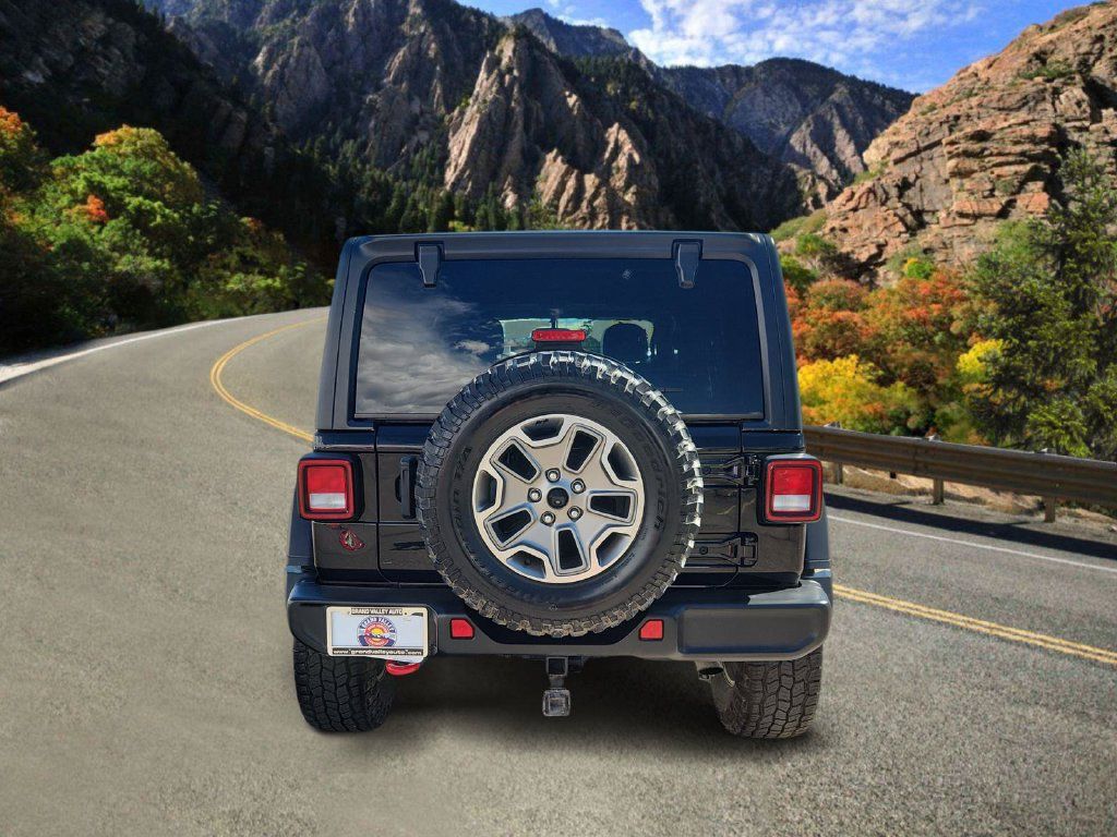 Used 2021 Jeep Wrangler Unlimited Rubicon AWD/4WD image 4