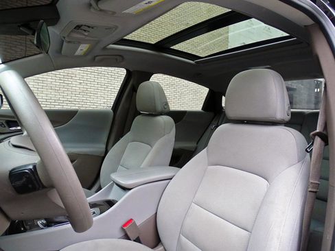Used 2024 Chevrolet Malibu LT FWD image 14