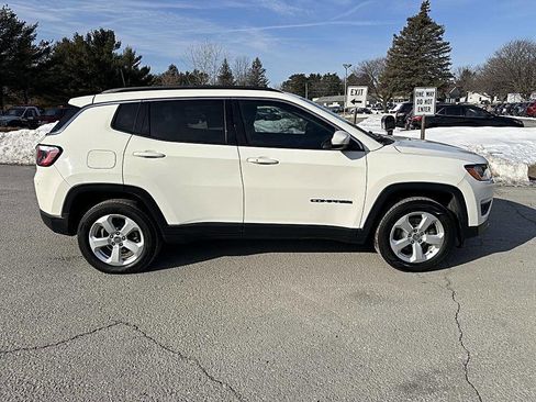 Used 2018 Jeep Compass Latitude w/ Cold Weather Group image 6