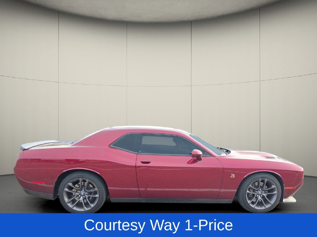 Used 2023 Dodge Challenger R/T Scat Pack RWD image 11