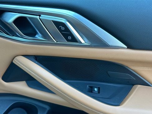 Used 2023 BMW 430i Coupe w/ Premium Package image 19