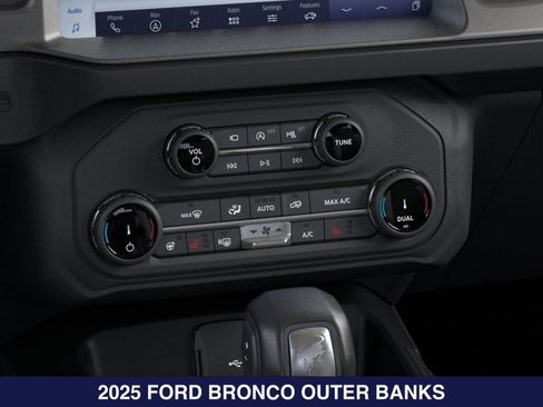 New 2025 Ford Bronco Outer Banks AWD/4WD image 15