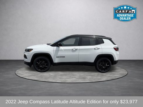 Used 2022 Jeep Compass Latitude w/ Sun and Sound Group AWD/4WD image 6