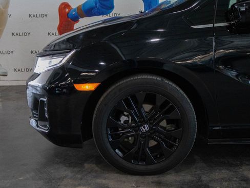 Used 2025 Honda Odyssey Sport-L image 16