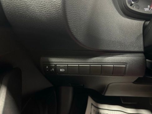 Used 2025 Toyota Corolla LE image 16