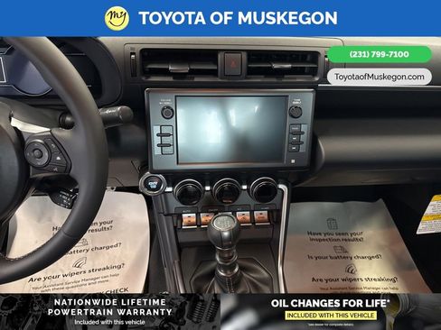 New 2025 Toyota GR86 Premium w/ Performance Package image 18