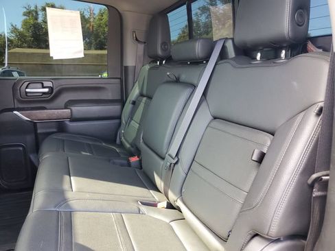 Used 2022 GMC Sierra 2500 Denali w/ Denali Black Diamond Edition AWD/4WD image 20