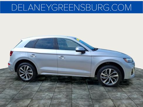 Used 2023 Audi Q5 2.0T Premium Plus w/ Premium Plus Package AWD/4WD image 2