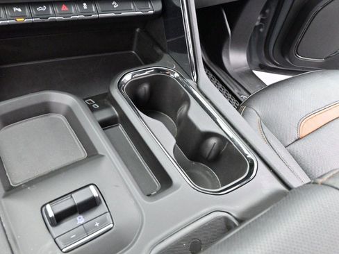 Used 2024 GMC Sierra 3500 AT4 w/ AT4 Premium Plus Package image 19