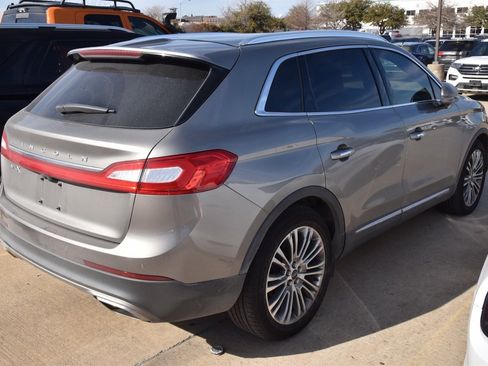 Used 2016 Lincoln MKX Reserve w/ Climate Package image 5