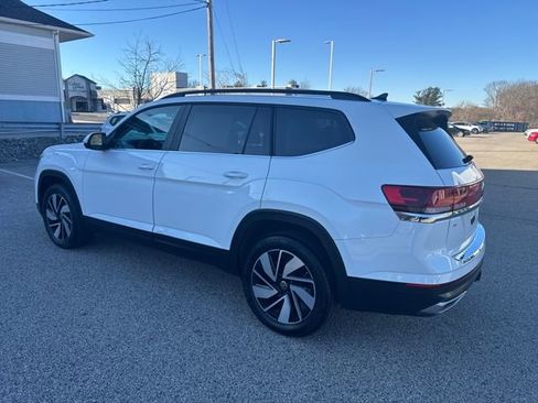 Certified 2024 Volkswagen Atlas SE image 6
