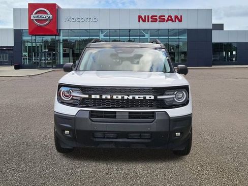 Used 2025 Ford Bronco Sport Outer Banks w/ Outer Banks Tech Package+ AWD/4WD image 2