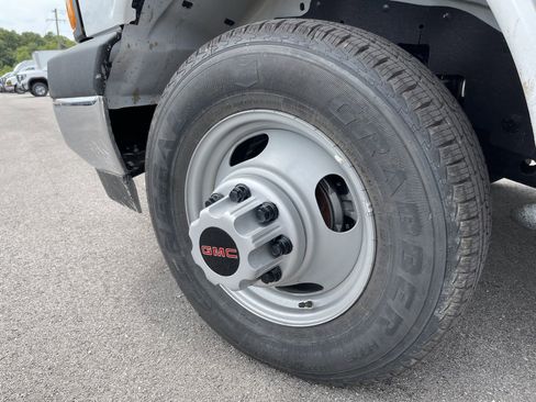 New 2023 GMC Savana 3500 w/ Power Convenience Package image 26