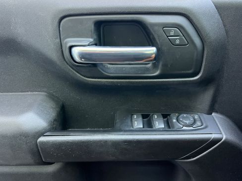 Used 2021 Chevrolet Silverado 1500 Custom w/ Safety Confidence Package AWD/4WD image 15